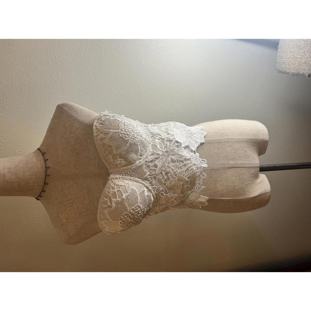Papaya White Lace Strapless Corset Top - Size Large